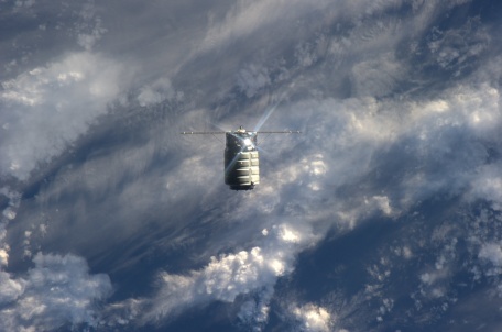 Cygnus on Approach Credit : NASA